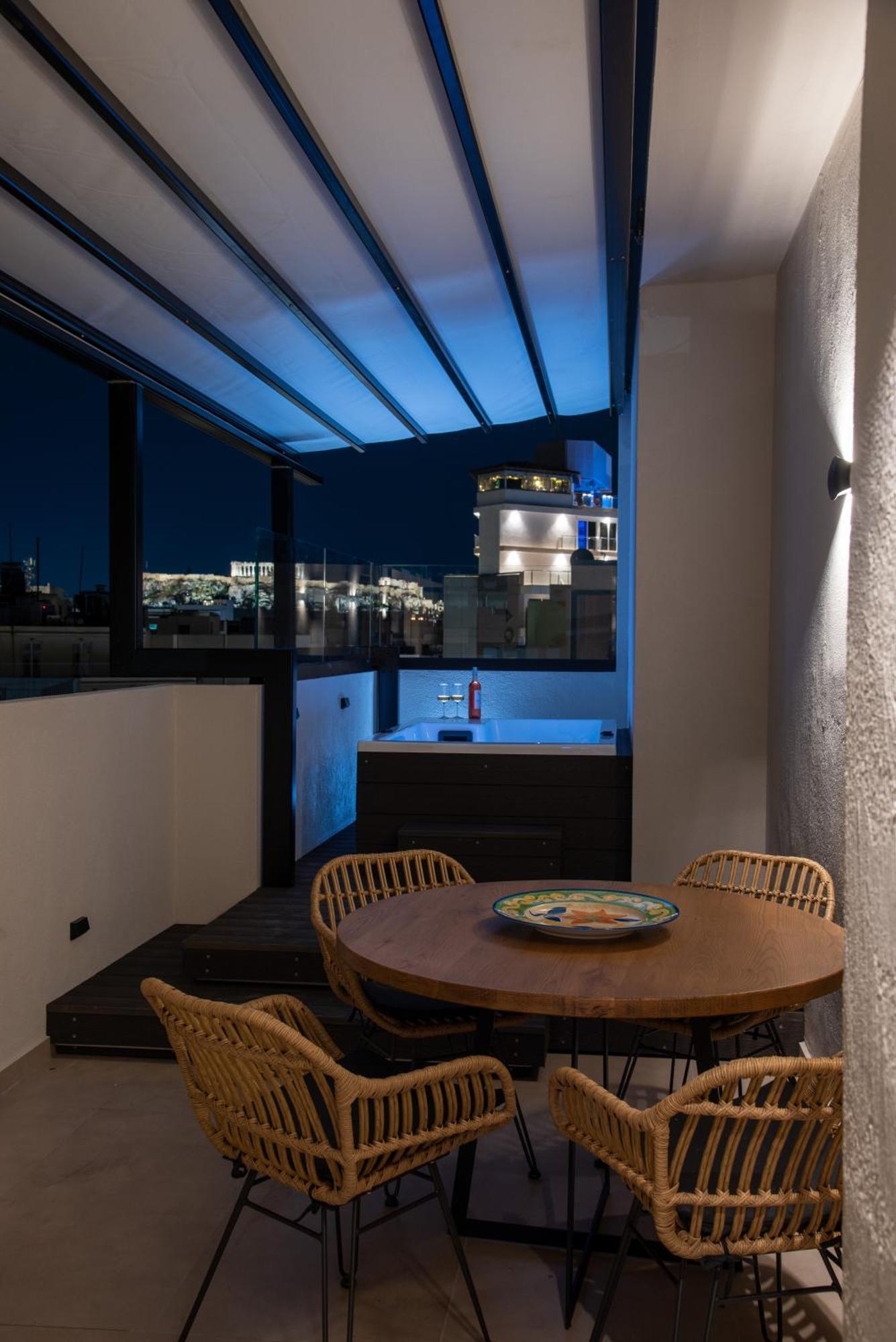 Geraniou Boutique Spot *